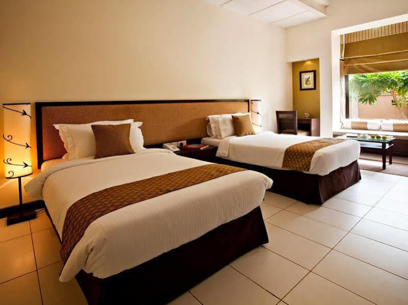 Lemon Tree Hotel, Tarudhan Valley, Manesar Gurgaon Exterior foto