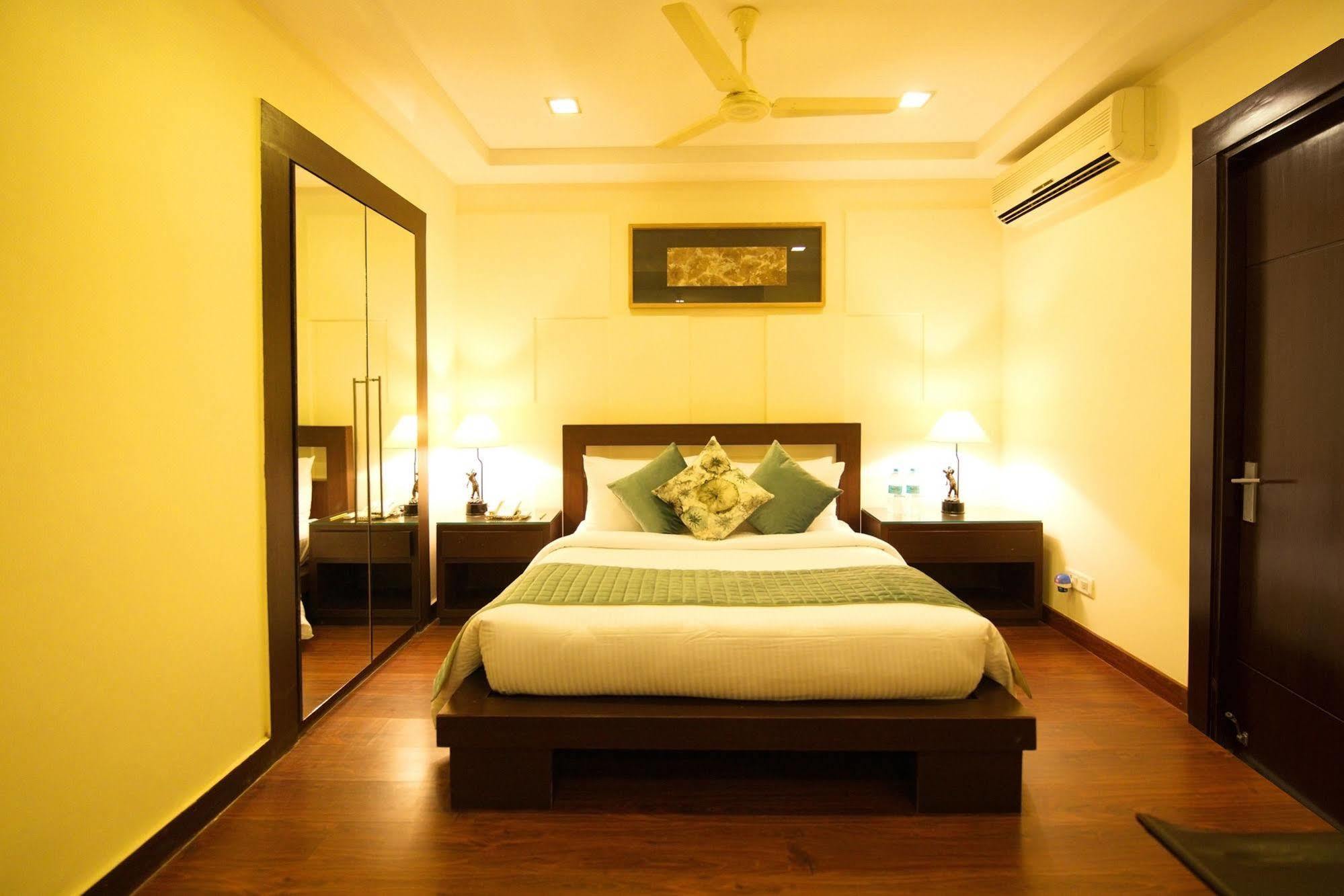 Lemon Tree Hotel, Tarudhan Valley, Manesar Gurgaon Exterior foto