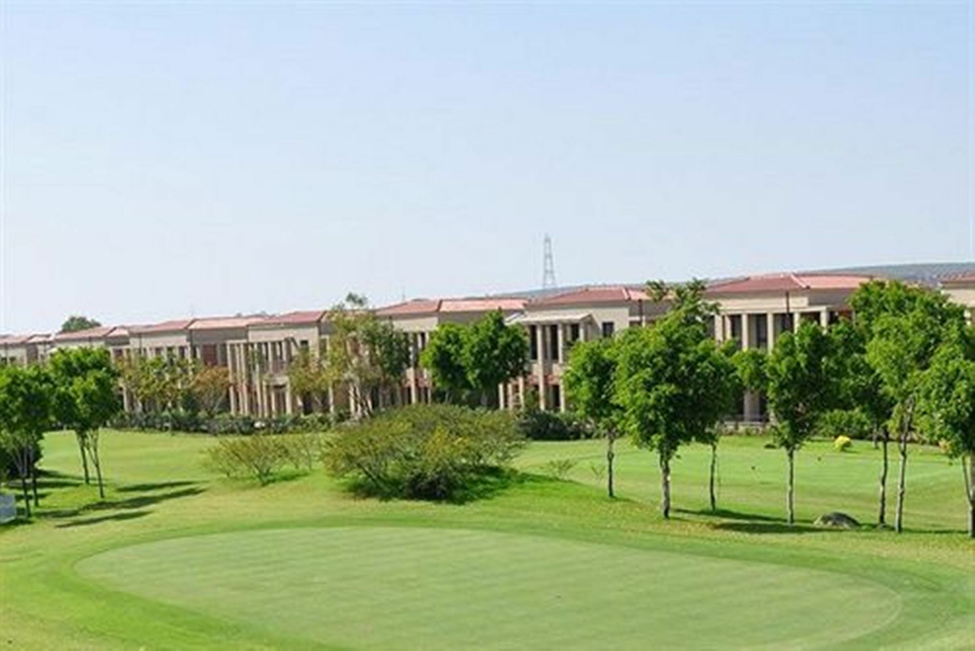 Lemon Tree Hotel, Tarudhan Valley, Manesar Gurgaon Exterior foto